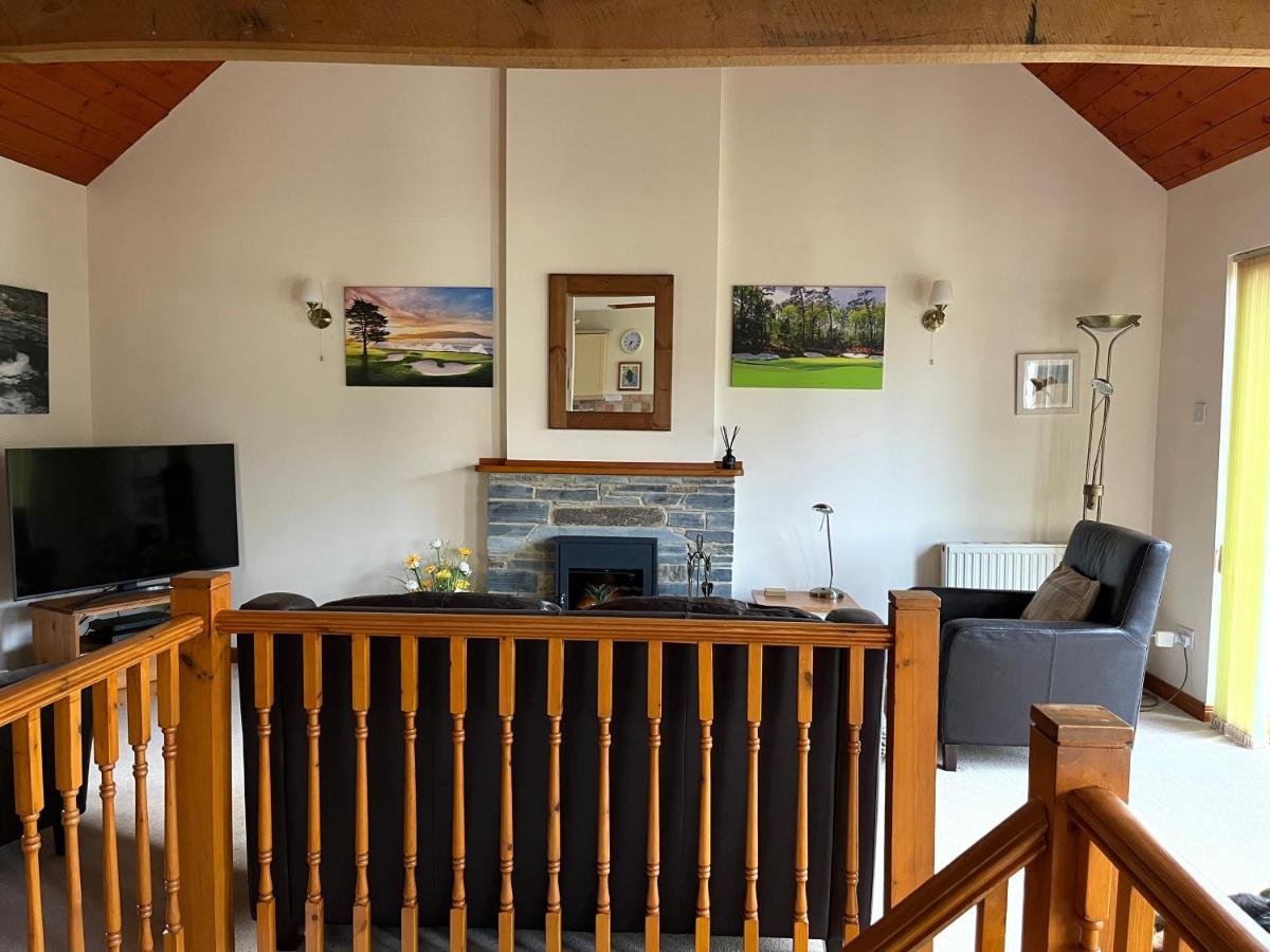 Holiday home The Nineteenth, Oakridge St Mellion, Free Golf/spa *