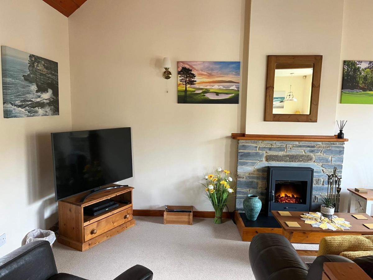 The Nineteenth, Oakridge St Mellion, Free Golf/spa St Mellion